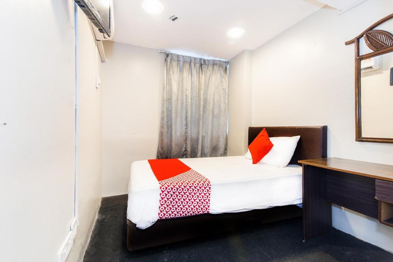 Hotel Oyo 90373 Sri Rampai 2*