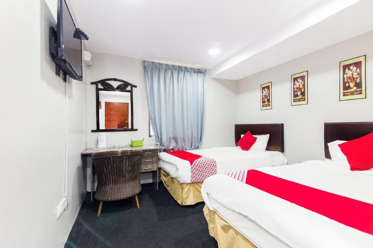 Oyo 90373 Sri Rampai Hotel 2*
